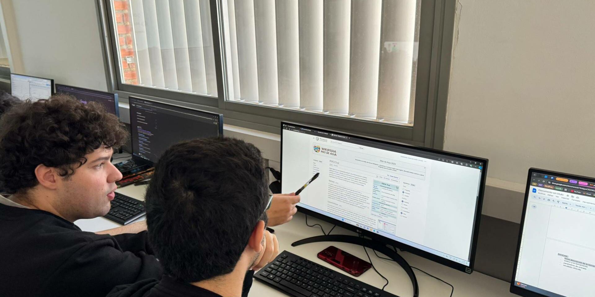 Cursos Emprendimiento y Seguridad – Foto Destacada Cursos Emprendimiento y Seguridad - Foto Destacada